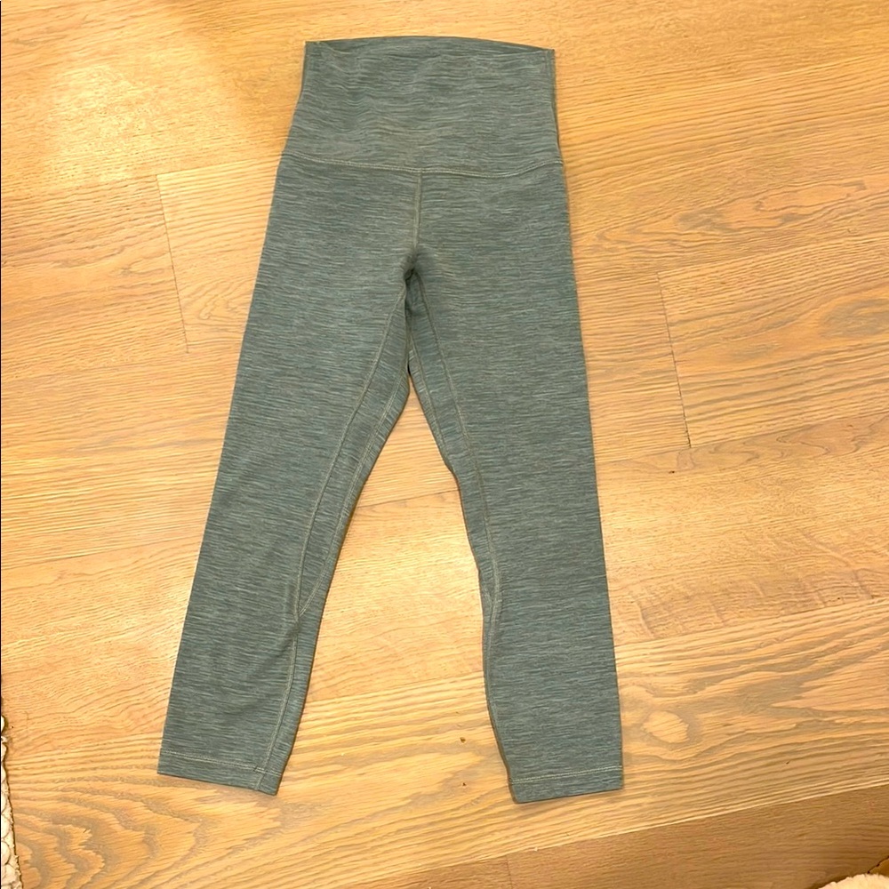 Lululemon green heathered leggings 23”